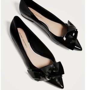 Zara pointed toe patent flats with bow